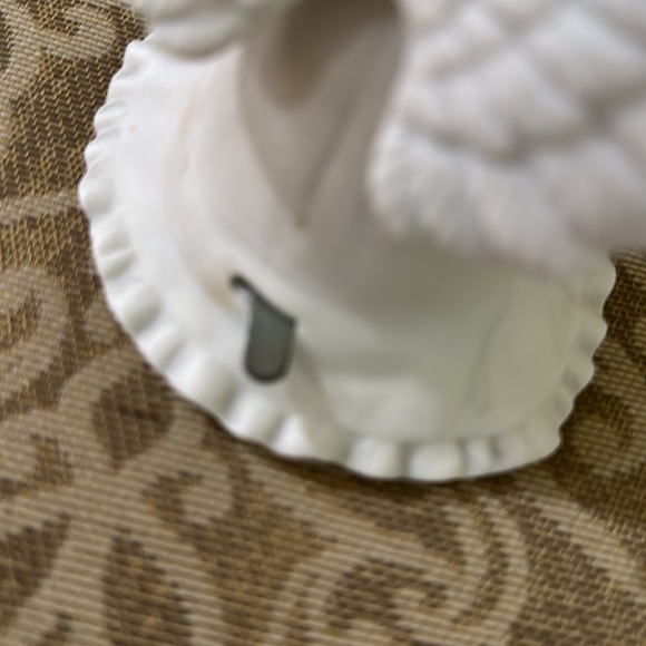 Enesco Ruth Morehead Holly Babes 1985 Angel Music Figurine My Favorite Things. - Picture 4 of 9